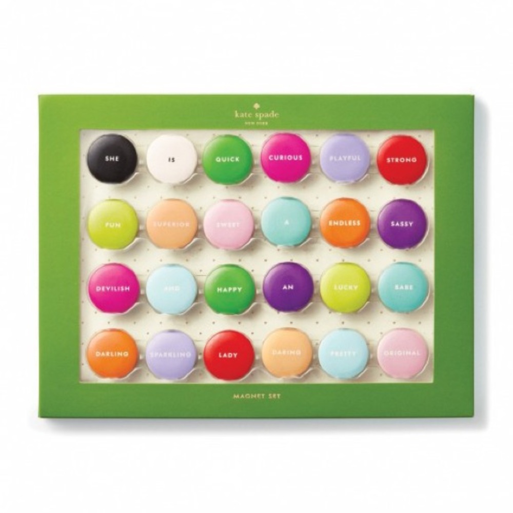 KATE SPADE「She is」Magnet Set